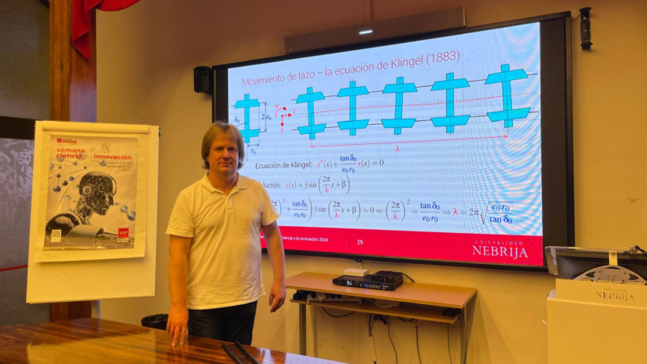 Taller "Comportamiento dinámico de ejes montados de vehículos ferroviarios mediante análisis teórico" por Ingo Kaiser