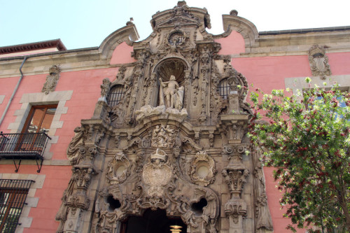 Fachada del edificio del Museo de Historia de Madrid