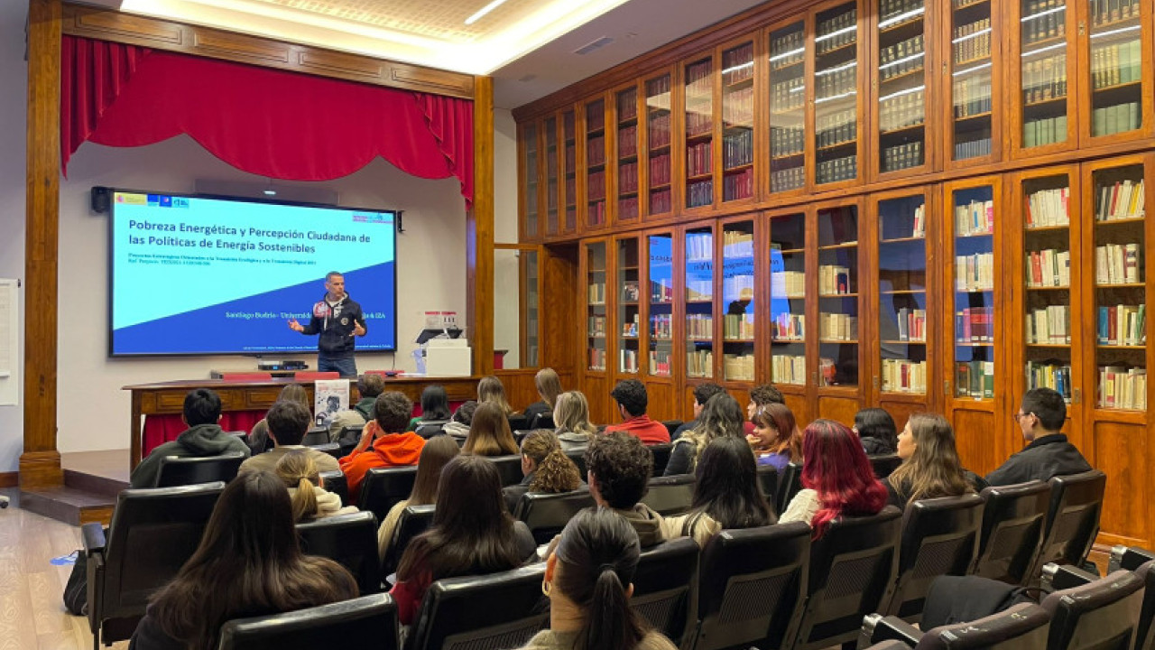 Taller "Pobreza Energética y Percepción Ciudadana de las Políticas de Energía Sostenibles" por Santiago Budria