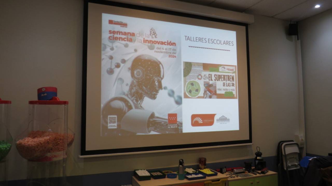 Imagen del taller proyectada en la pantalla del Aula Talgo