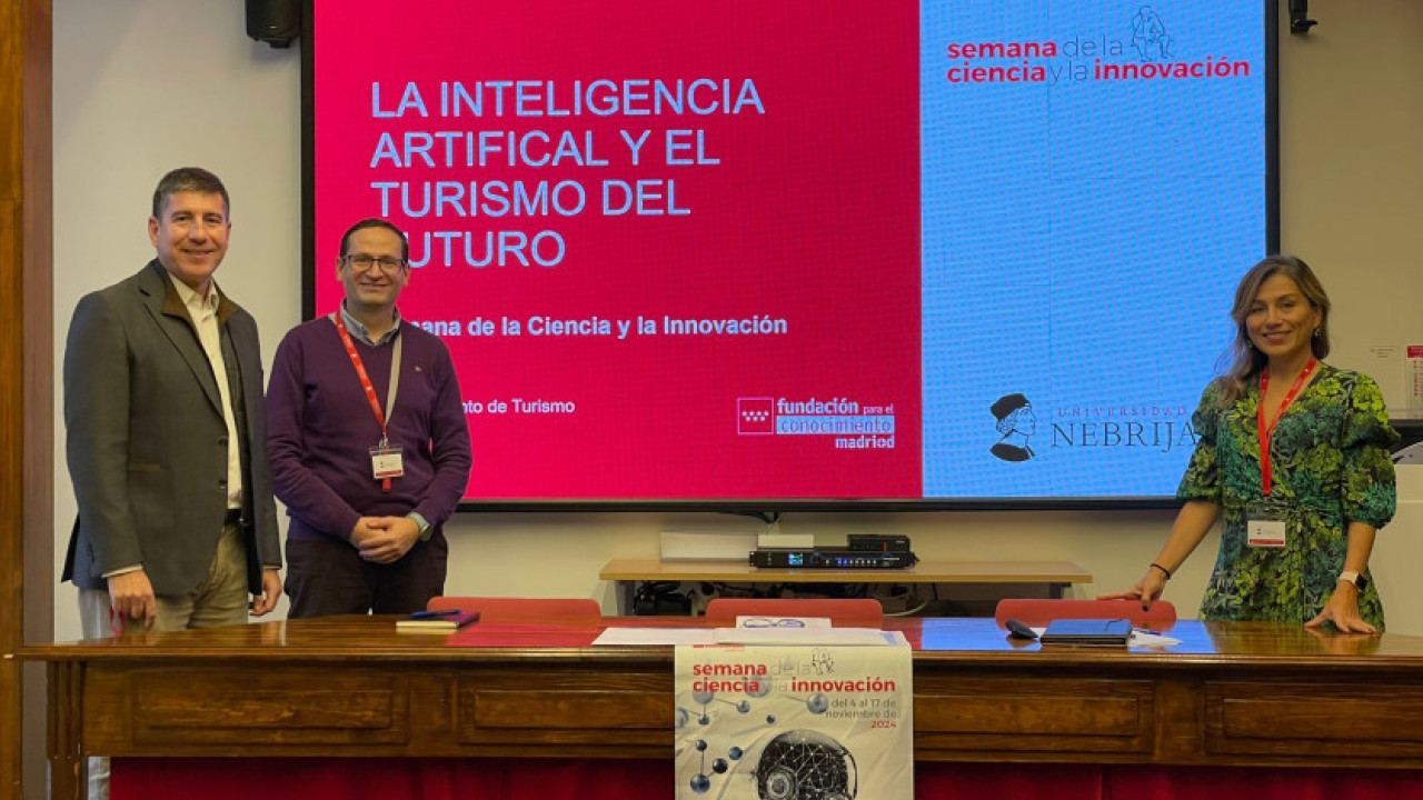 Taller "La Inteligencia Artificial y el Turismo del Futuro" por Francisco Navarro