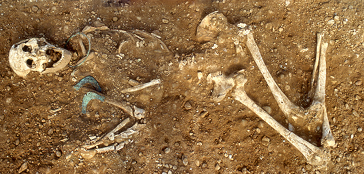 Restos humanos descubiertos al sur de Augsburgo (Alemania) de hace entre 2.500 y 1.650 a.C./ Stadtarchäologie Augsburg