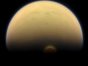 Una vida 'diferente' es posible en Titán