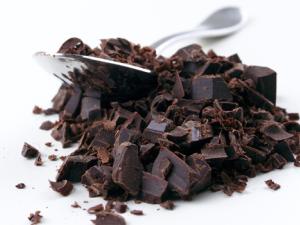Trozos de chocolate. / elsenaju (PIXABAY)